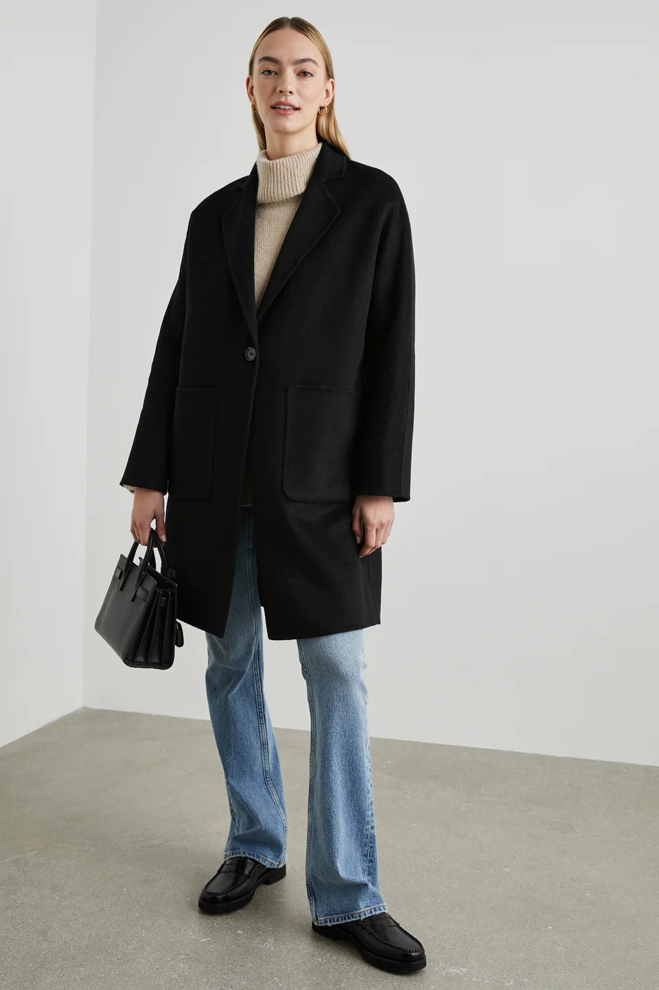Everest Coat Black🤎 Front Pockets Side Pockets Patch Pockets