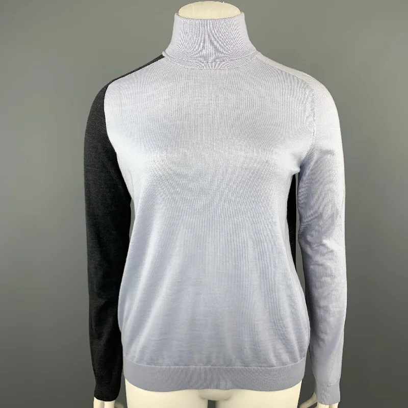 AKRIS 12 Light Blue & Charcoal Grey Wool Color Block Turtleneck Pullover Asymmetrical Hem Sweater