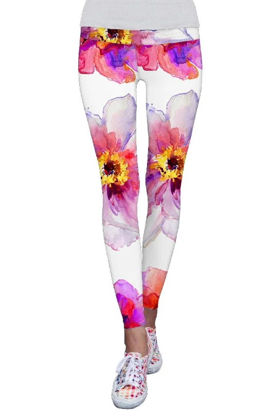 Isle of Love Lucy Floral Print Performance Leggings - Women Trendy Color Block Leggings Isle of Love Lucy Floral Print Performance Leggings - Women Trendy Color Block Leggings
