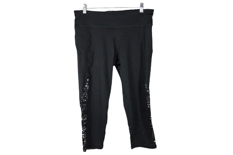 Reebok Speedwick Black Capri Legging | L Trendy Sporty Compression Leggings