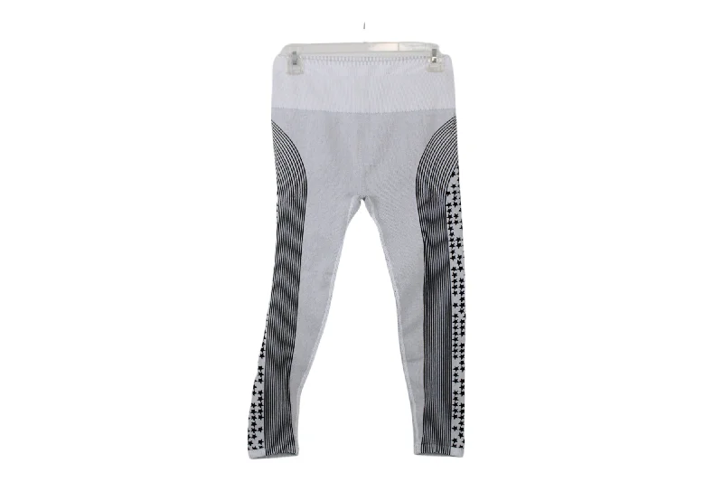 Fabletics White Star Capri Leggings | M Fashionable High-Rise Leggings