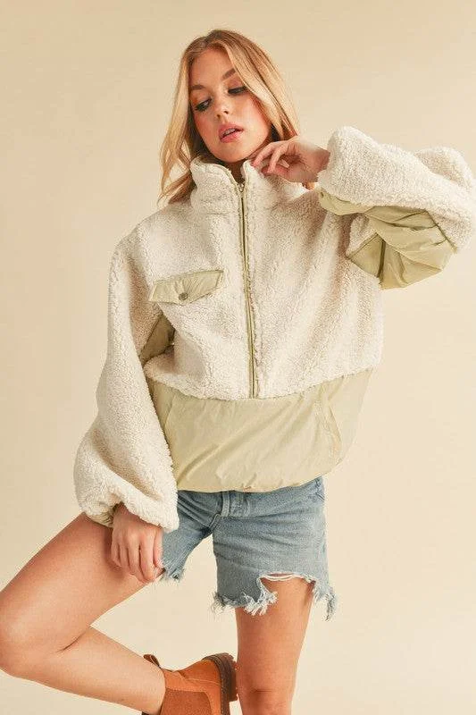 Aemi + Co Half Zip Turtleneck Fleece Sweatshirt Hoodie with Elastic Cuffs Stretchable Comfortable Aemi + Co Half Zip Turtleneck Fleece Sweatshirt Hoodie with Elastic Cuffs Stretchable Comfortable