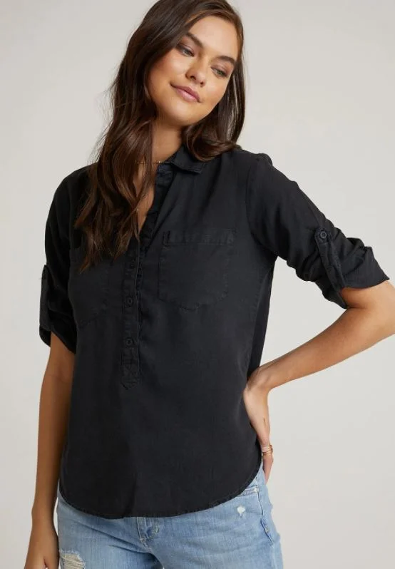Bella Dahl Pullover Placket Shirt Vintage Black Faux Fur Trim